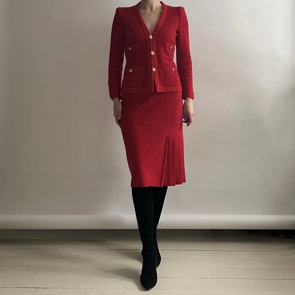 Vintage 80's Designer Adolfo Red Bouclé Wool Set with Lady Jacket & Skirt - Picture 4 of 12